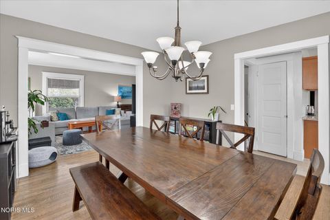 Tiny photo for 135 Amherst Drive, Toledo, OH 43614 (MLS # 10005768)