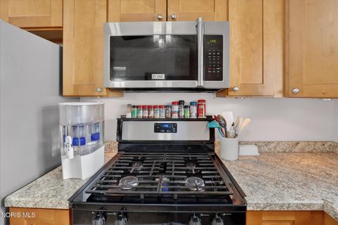 Tiny photo for 135 Amherst Drive, Toledo, OH 43614 (MLS # 10005768)