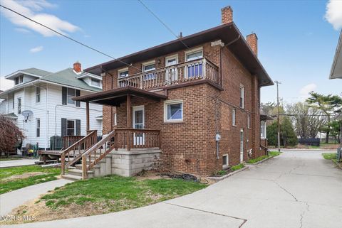 Tiny photo for 135 Amherst Drive, Toledo, OH 43614 (MLS # 10005768)