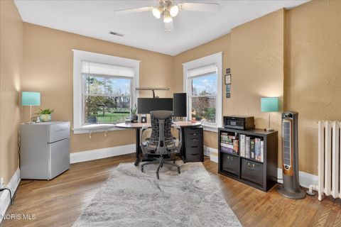 Tiny photo for 135 Amherst Drive, Toledo, OH 43614 (MLS # 10005768)