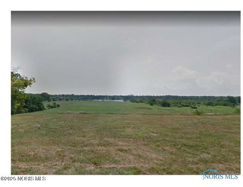 Tiny photo for 327 River Bend Lane, Maumee, OH 43537 (MLS # 10002046)