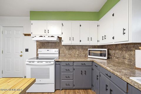 Tiny photo for 608 West Street, Carey, OH 43316 (MLS # 10001604)