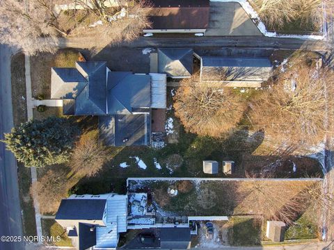 Tiny photo for 712 W Tiffin Street, Fostoria, OH 44830 (MLS # 10002371)