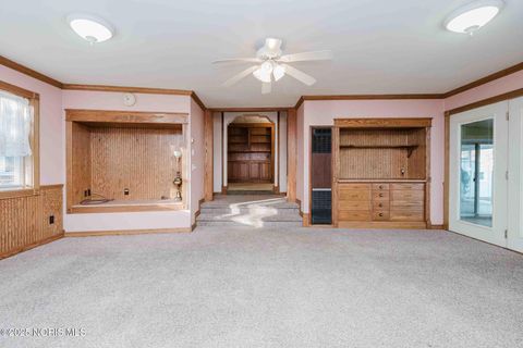 Tiny photo for 712 W Tiffin Street, Fostoria, OH 44830 (MLS # 10002371)