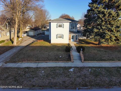 Tiny photo for 712 W Tiffin Street, Fostoria, OH 44830 (MLS # 10002371)
