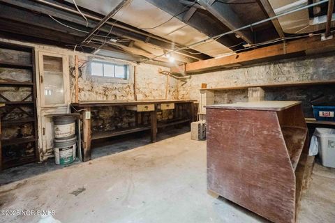 Tiny photo for 712 W Tiffin Street, Fostoria, OH 44830 (MLS # 10002371)