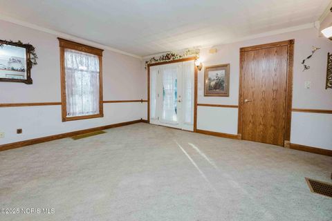 Tiny photo for 712 W Tiffin Street, Fostoria, OH 44830 (MLS # 10002371)