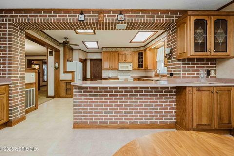 Tiny photo for 712 W Tiffin Street, Fostoria, OH 44830 (MLS # 10002371)