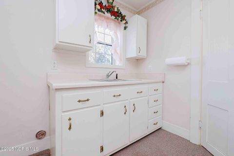 Tiny photo for 712 W Tiffin Street, Fostoria, OH 44830 (MLS # 10002371)