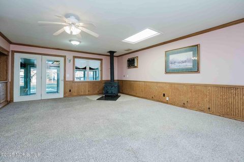 Tiny photo for 712 W Tiffin Street, Fostoria, OH 44830 (MLS # 10002371)