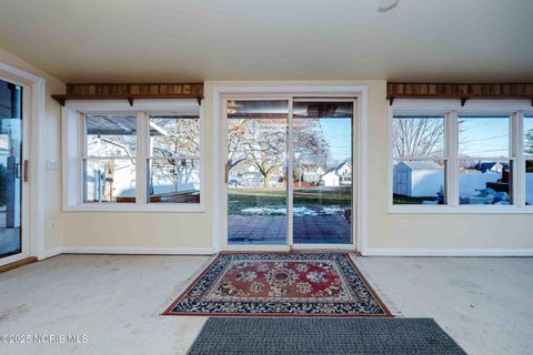 Tiny photo for 712 W Tiffin Street, Fostoria, OH 44830 (MLS # 10002371)