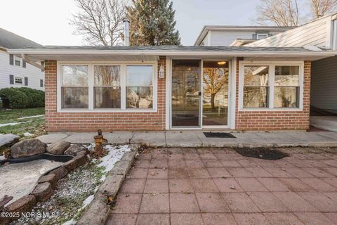 Tiny photo for 712 W Tiffin Street, Fostoria, OH 44830 (MLS # 10002371)