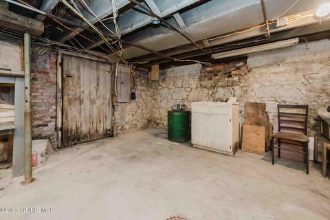 Tiny photo for 712 W Tiffin Street, Fostoria, OH 44830 (MLS # 10002371)