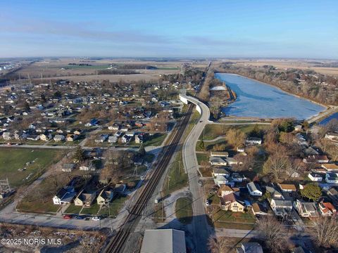 Tiny photo for 712 W Tiffin Street, Fostoria, OH 44830 (MLS # 10002371)