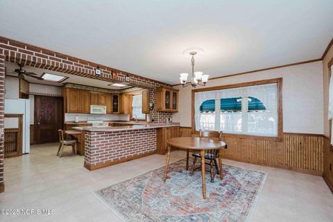 Tiny photo for 712 W Tiffin Street, Fostoria, OH 44830 (MLS # 10002371)