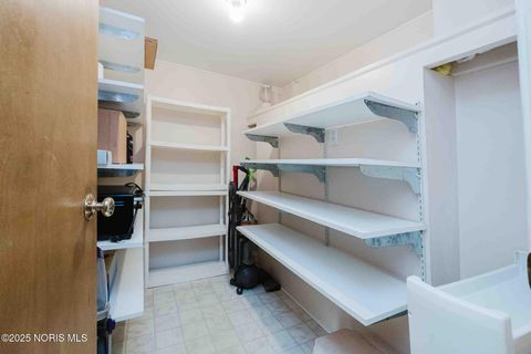 Tiny photo for 712 W Tiffin Street, Fostoria, OH 44830 (MLS # 10002371)