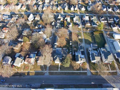 Tiny photo for 712 W Tiffin Street, Fostoria, OH 44830 (MLS # 10002371)