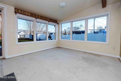 Tiny photo for 712 W Tiffin Street, Fostoria, OH 44830 (MLS # 10002371)