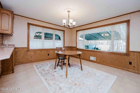 Tiny photo for 712 W Tiffin Street, Fostoria, OH 44830 (MLS # 10002371)