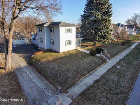 Tiny photo for 712 W Tiffin Street, Fostoria, OH 44830 (MLS # 10002371)