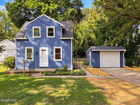 Homes For Sale - 5249 Clover Lane<br/> Toledo, OH 43623