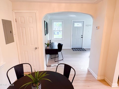 Tiny photo for 5249 Clover Lane, Toledo, OH 43623 (MLS # 10013939)