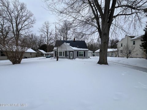Tiny photo for 6015 Livingston Drive, Toledo, OH 43613 (MLS # 10003749)