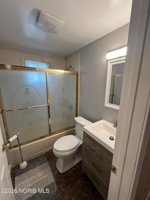 Tiny photo for 6015 Livingston Drive, Toledo, OH 43613 (MLS # 10003749)