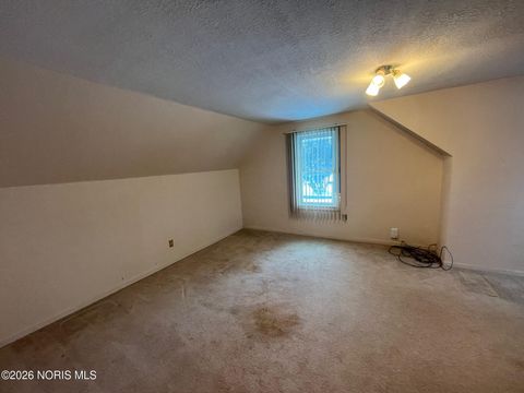 Tiny photo for 6015 Livingston Drive, Toledo, OH 43613 (MLS # 10003749)