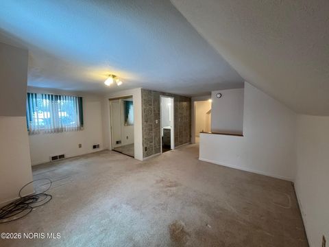 Tiny photo for 6015 Livingston Drive, Toledo, OH 43613 (MLS # 10003749)