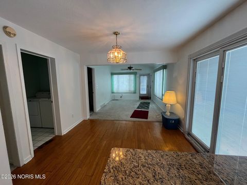 Tiny photo for 6015 Livingston Drive, Toledo, OH 43613 (MLS # 10003749)