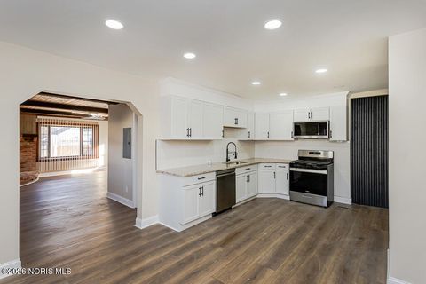 Tiny photo for 5768 Steffens Avenue, Toledo, OH 43623 (MLS # 10003147)