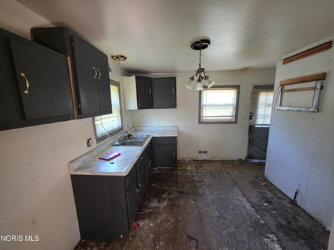 Tiny photo for 546 Shasta Drive, Toledo, OH 43609 (MLS # 10009437)
