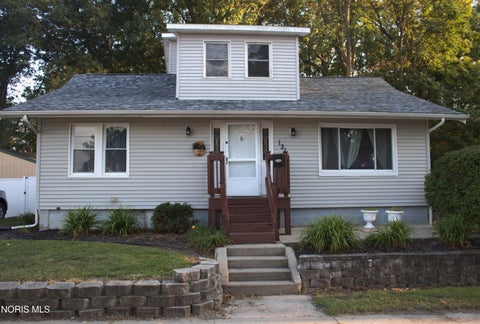 Photo of 131 Sanderson Avenue, Swanton, OH 43558 (MLS # 10013652)