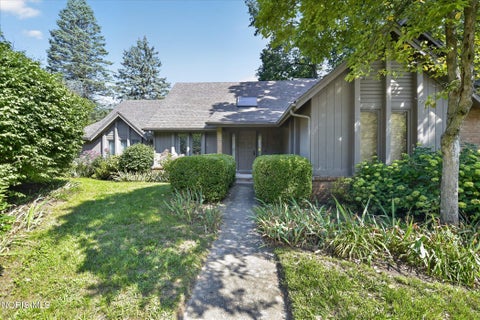 Tiny photo for 7238 Candlewood Lane, Sylvania, OH 43560 (MLS # 10012567)
