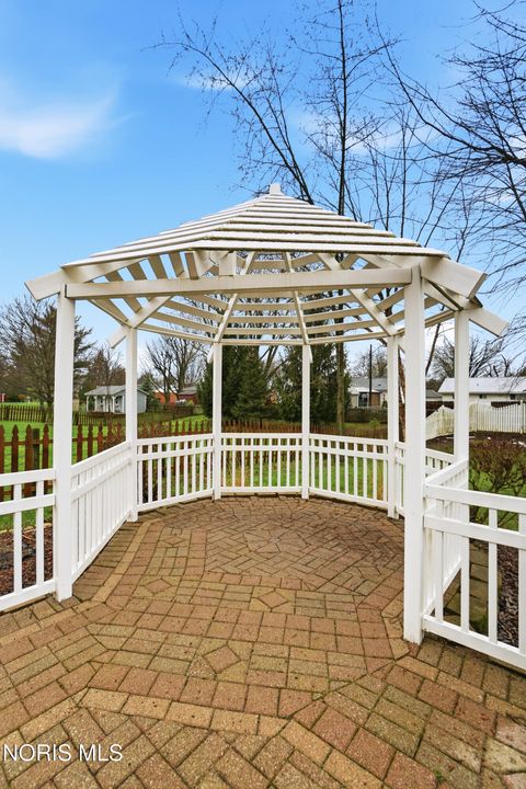 Tiny photo for 300 W Sawmill Road, Findlay, OH 45840 (MLS # 10005860)