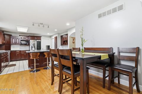 Tiny photo for 300 W Sawmill Road, Findlay, OH 45840 (MLS # 10005860)