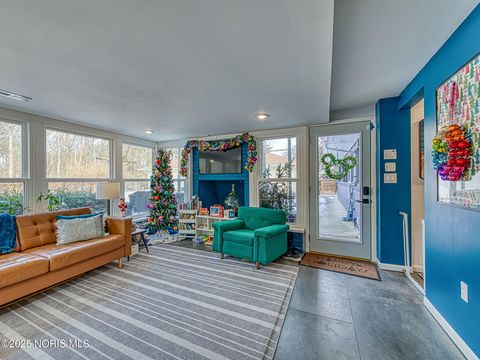 Tiny photo for 4910 W Sylvania Avenue, Toledo, OH 43623 (MLS # 10002664)