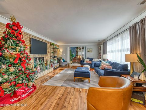 Tiny photo for 4910 W Sylvania Avenue, Toledo, OH 43623 (MLS # 10002664)