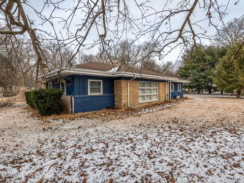 Tiny photo for 4910 W Sylvania Avenue, Toledo, OH 43623 (MLS # 10002664)