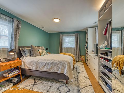 Tiny photo for 4910 W Sylvania Avenue, Toledo, OH 43623 (MLS # 10002664)