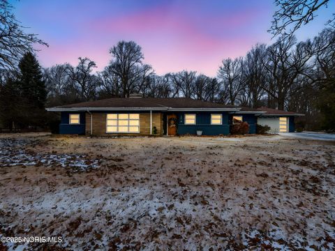 Tiny photo for 4910 W Sylvania Avenue, Toledo, OH 43623 (MLS # 10002664)