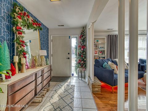 Tiny photo for 4910 W Sylvania Avenue, Toledo, OH 43623 (MLS # 10002664)