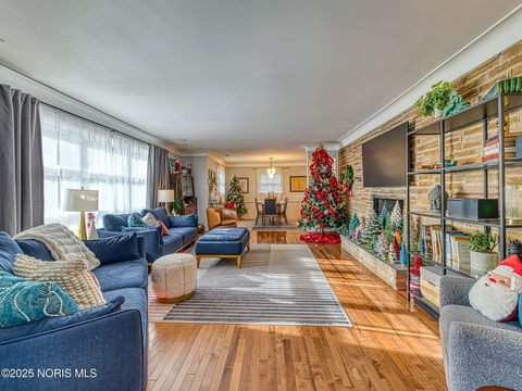 Tiny photo for 4910 W Sylvania Avenue, Toledo, OH 43623 (MLS # 10002664)