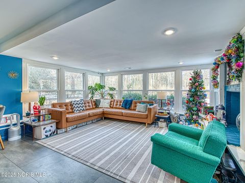 Tiny photo for 4910 W Sylvania Avenue, Toledo, OH 43623 (MLS # 10002664)