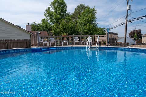 Tiny photo for 5859 Reinwood Drive, Toledo, OH 43613 (MLS # 10009379)