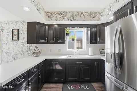 Tiny photo for 6911 Milrose Lane, Toledo, OH 43617 (MLS # 10007366)