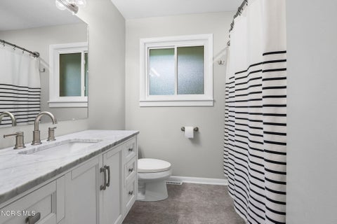 Tiny photo for 2216 Heatherwood Drive, Toledo, OH 43614 (MLS # 10013104)
