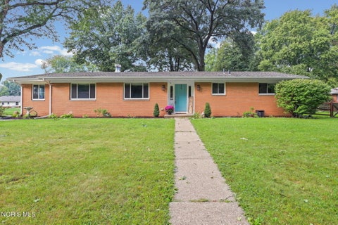 Tiny photo for 2216 Heatherwood Drive, Toledo, OH 43614 (MLS # 10013104)