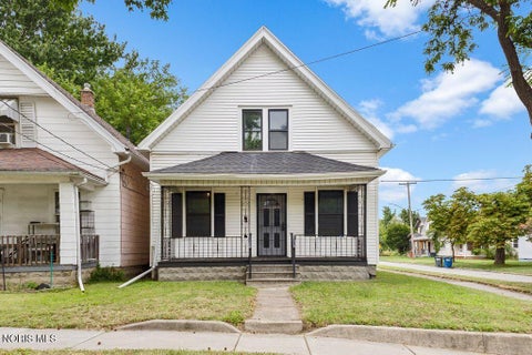 Photo of 2 W Park Street, Toledo, OH 43608 (MLS # 10014808)